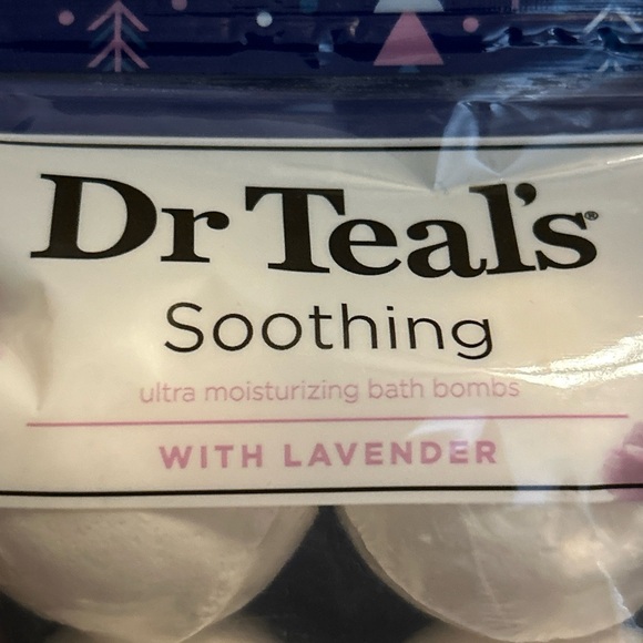 Dr Teal's Soothing Ultra Moisturizing Bath Bombs with Lavender 4ct relax - Picture 3 of 8